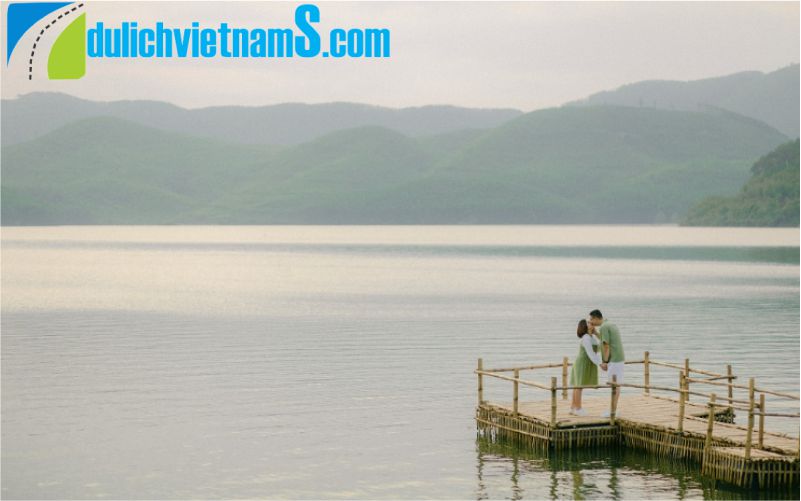 Review Hồ Khe Ngang: Ở Đâu và Đường Đi Hồ Khe Ngang