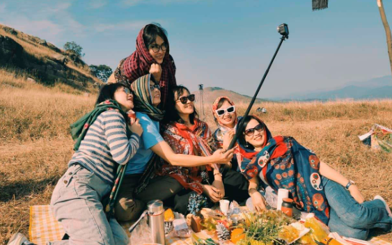 Selfie lưu giữ những kỉ niệm tại đồi